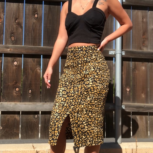 ⭐️ 4/$25 Who what wear cheetah print midi skirt 2 - Picture 7 of 9